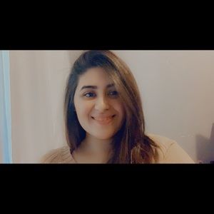 Meet your Posher, Evelyn